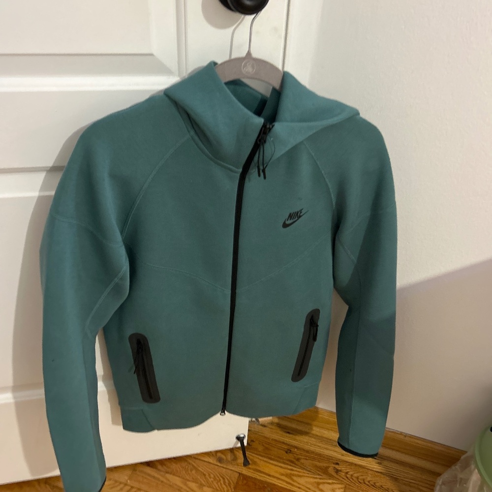 Nike tech fleece